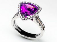 紫羅蘭水晶戒指